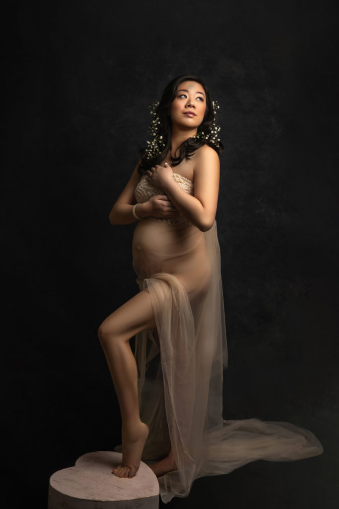styled maternity photo