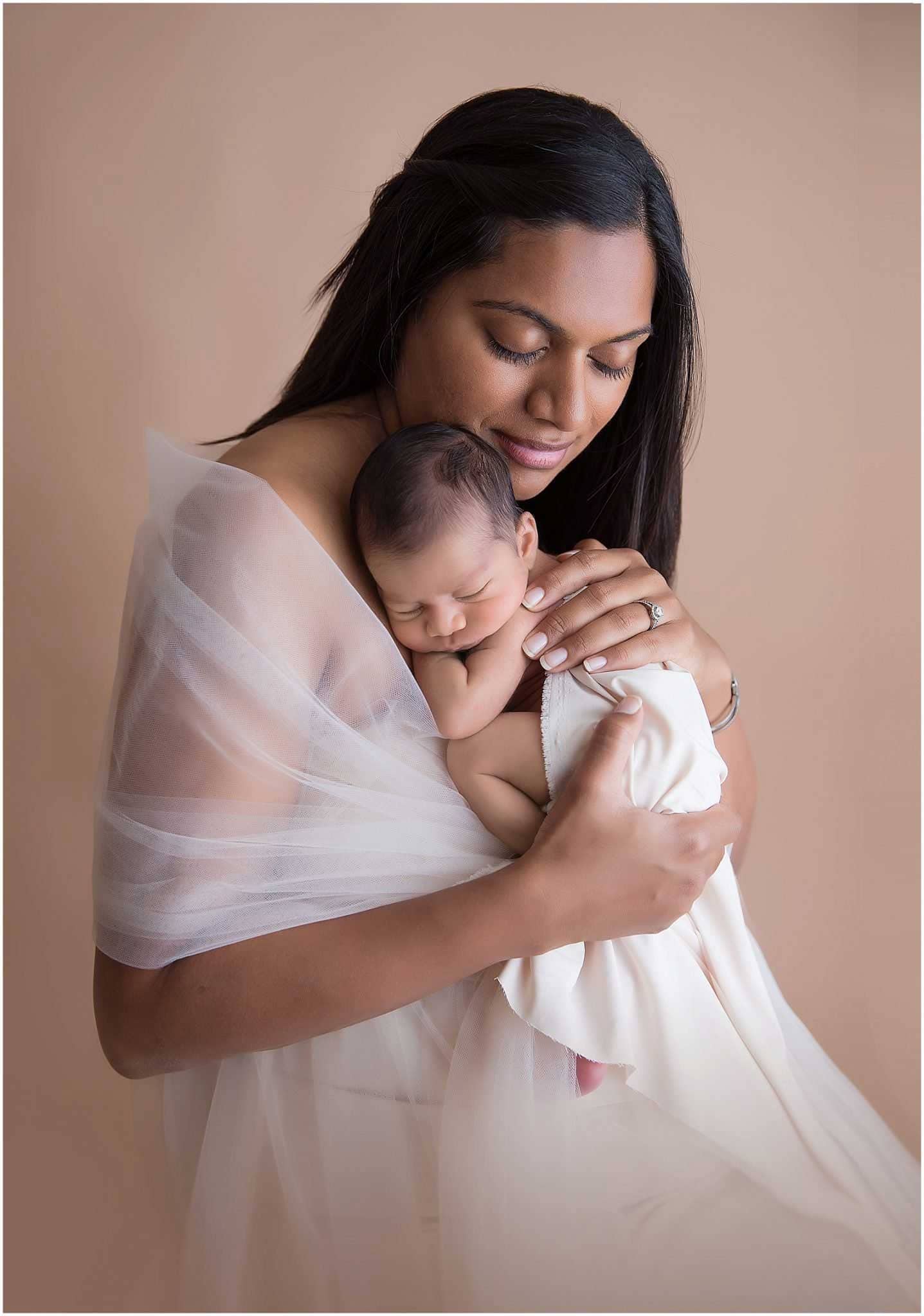 newborn and maternity photographer in SF Bay area