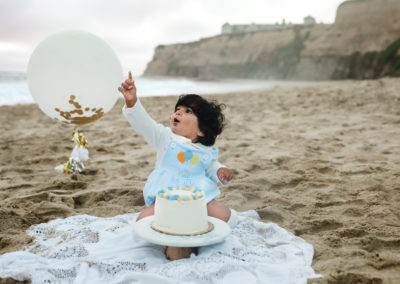 baby boy cake smash photoshoot idea